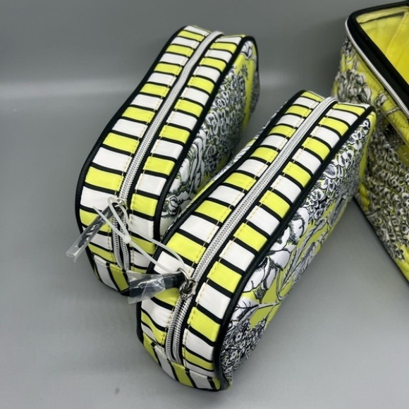 Floral Yellow and Black Women´s Bag